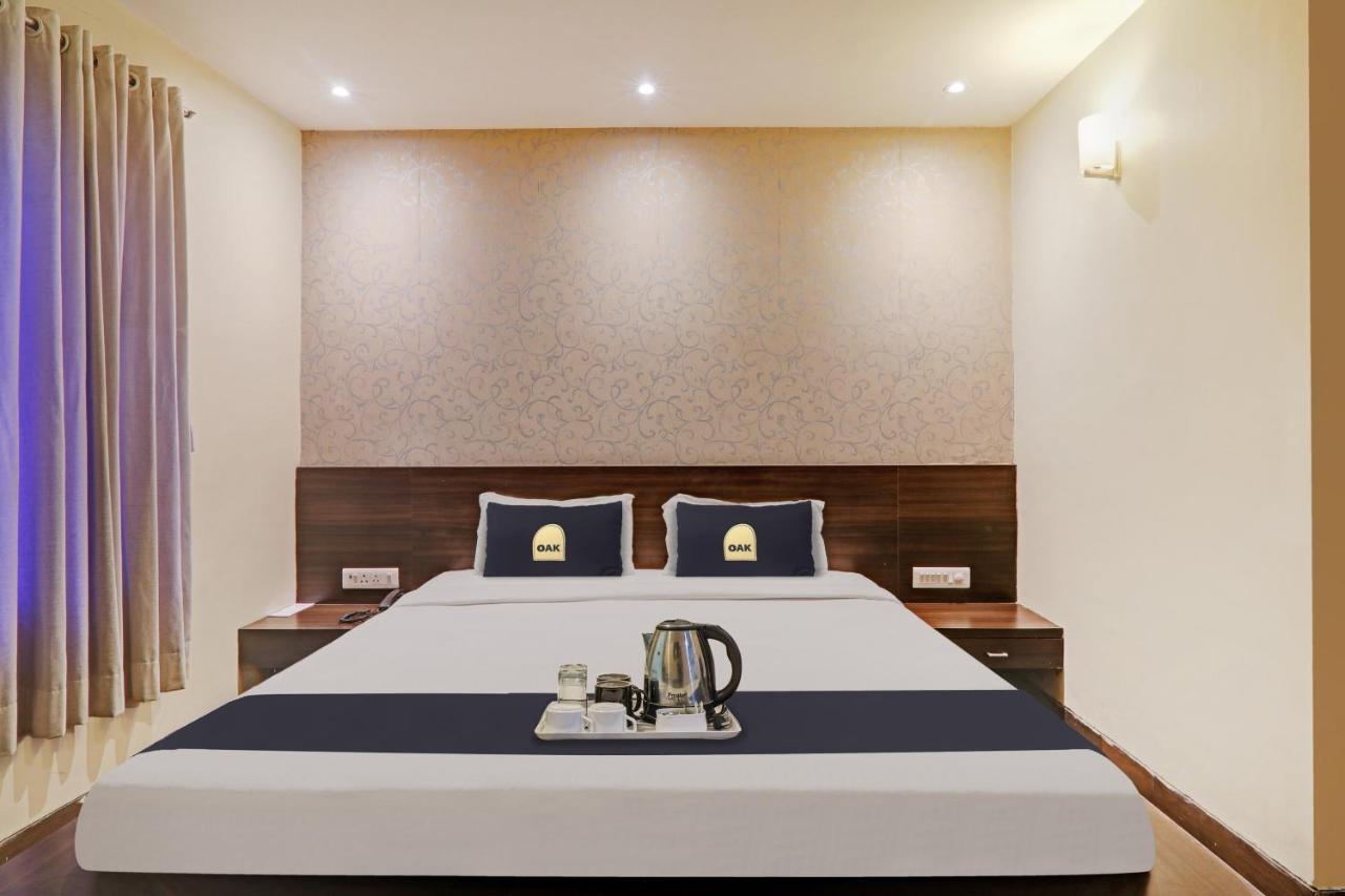 Townhouse Oak Hotel Shelter Lucknow Exterior foto