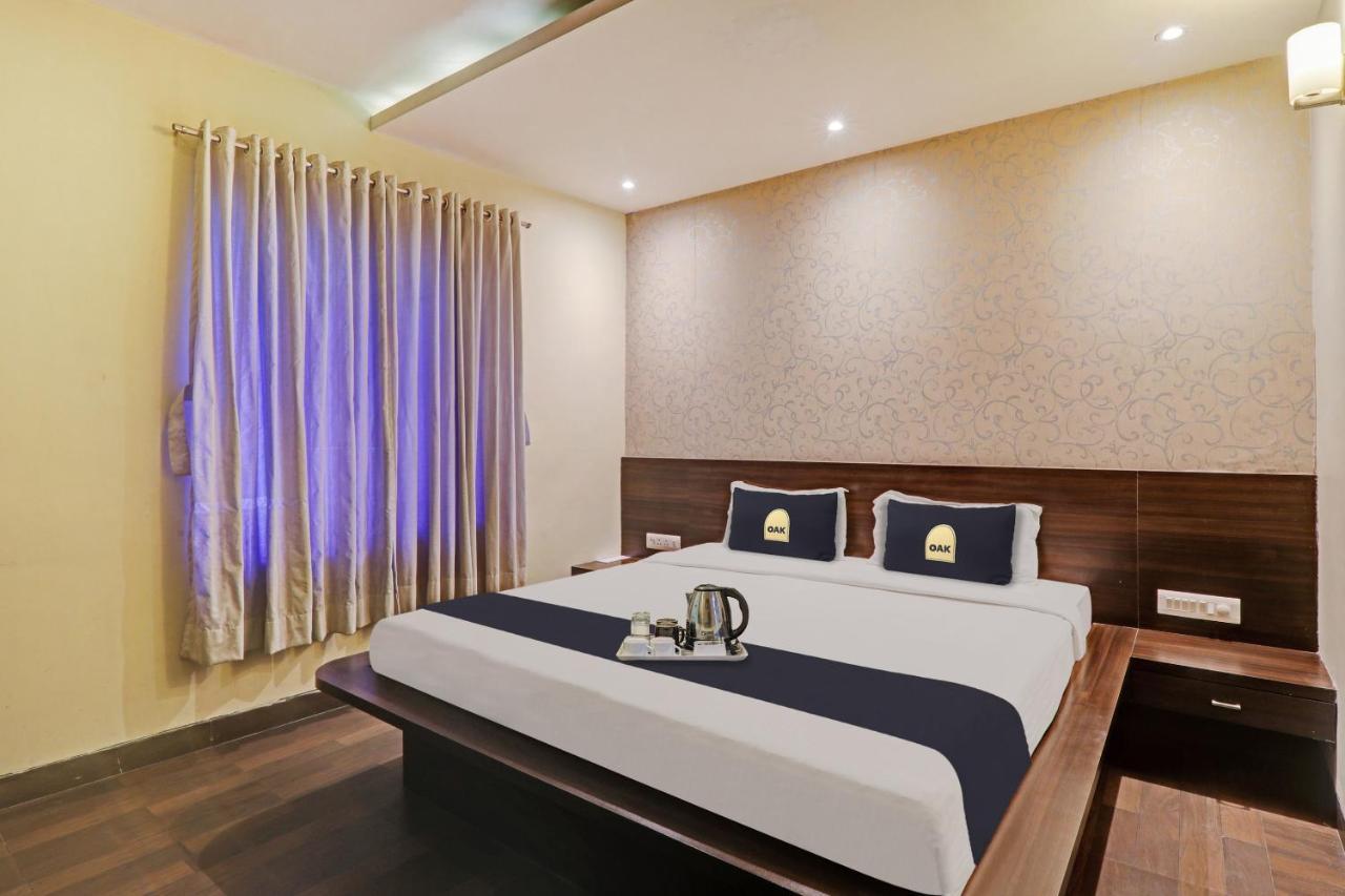 Townhouse Oak Hotel Shelter Lucknow Exterior foto