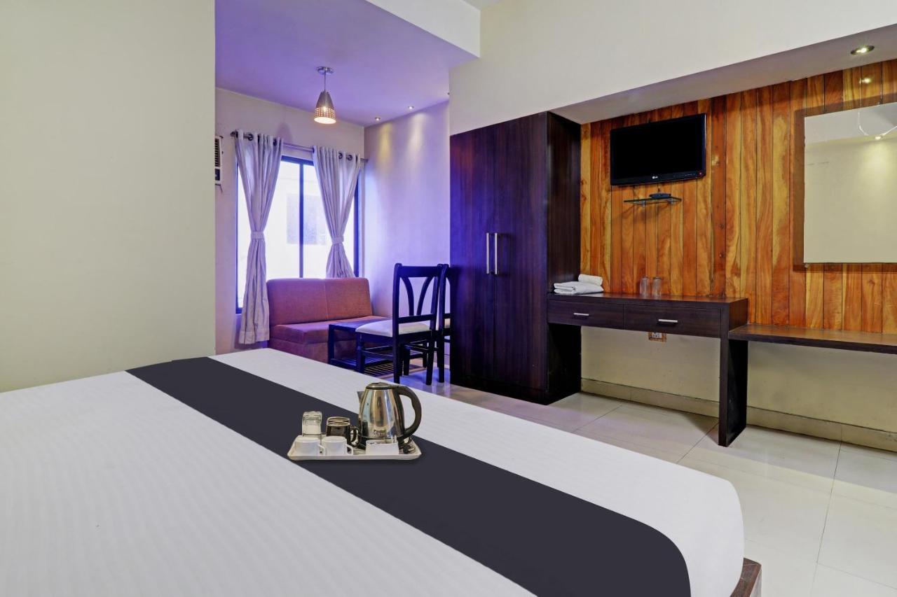 Townhouse Oak Hotel Shelter Lucknow Exterior foto