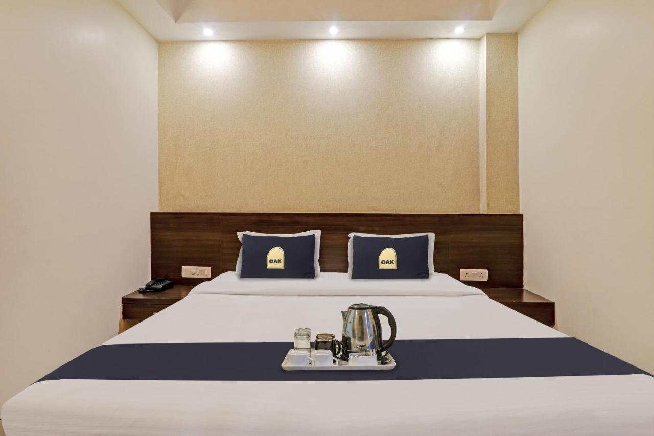 Townhouse Oak Hotel Shelter Lucknow Exterior foto